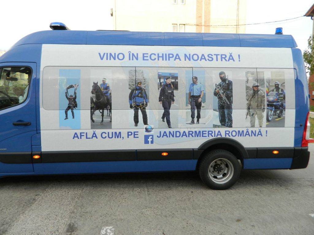 80 de tineri dâmbovițeni , sunt interesaţi de o carieră în Jandarmeria Română