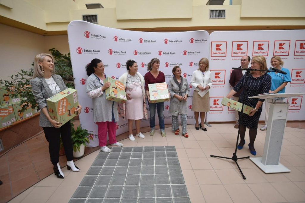 Viitoarele mămici de la Maternitatea Târgovişte primesc gratuit cutia ,,Primul Zâmbet”