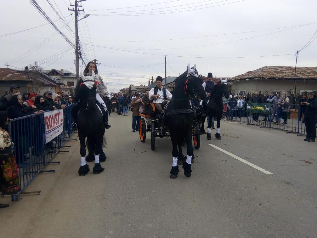 Bulgarii din cartierul târgoviştean Matei Voievod au sărbătorit „Paştele Cailor” sau Tudoriţa