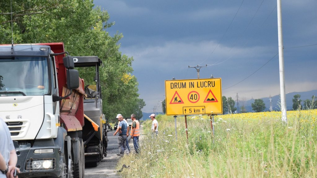 LDP Dâmboviţa lucrează pe DJ 721 Târgoviște (DN 72) – Colanu – Văcărești – Perșinari