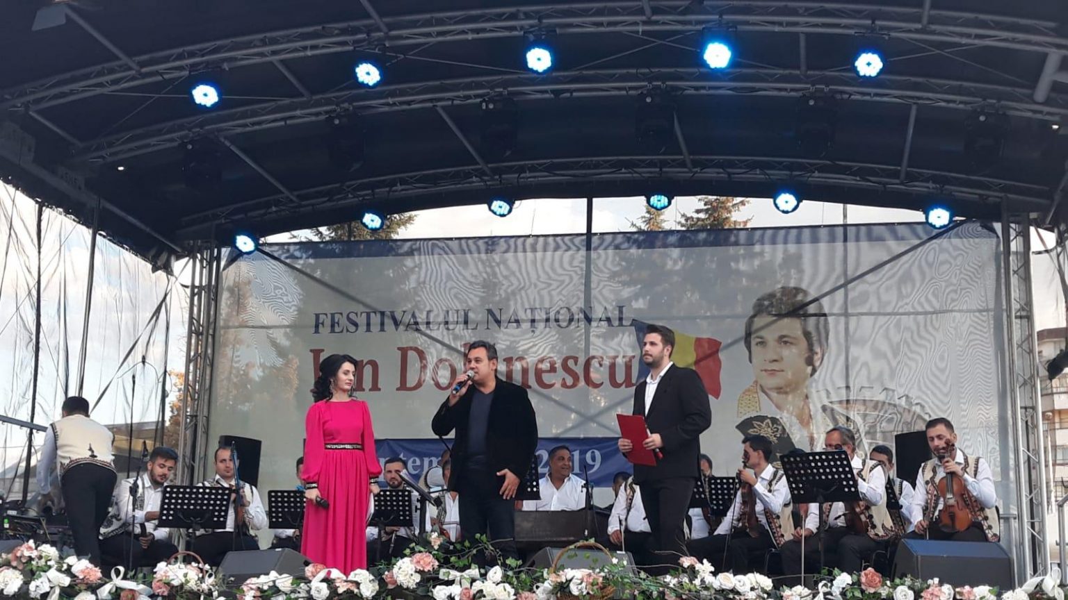 O nouă ediție a Festivalului Concurs Național „Ion Dolănescu” a debutat la Târgoviște
