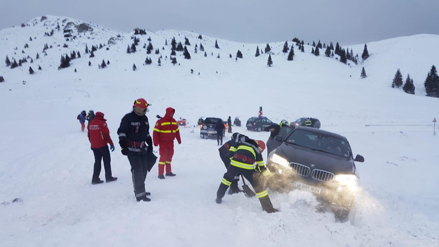 Pe DJ 713 Dichiu-Piatra Arsă, un autoturism a derapat şi a ieşit în decor