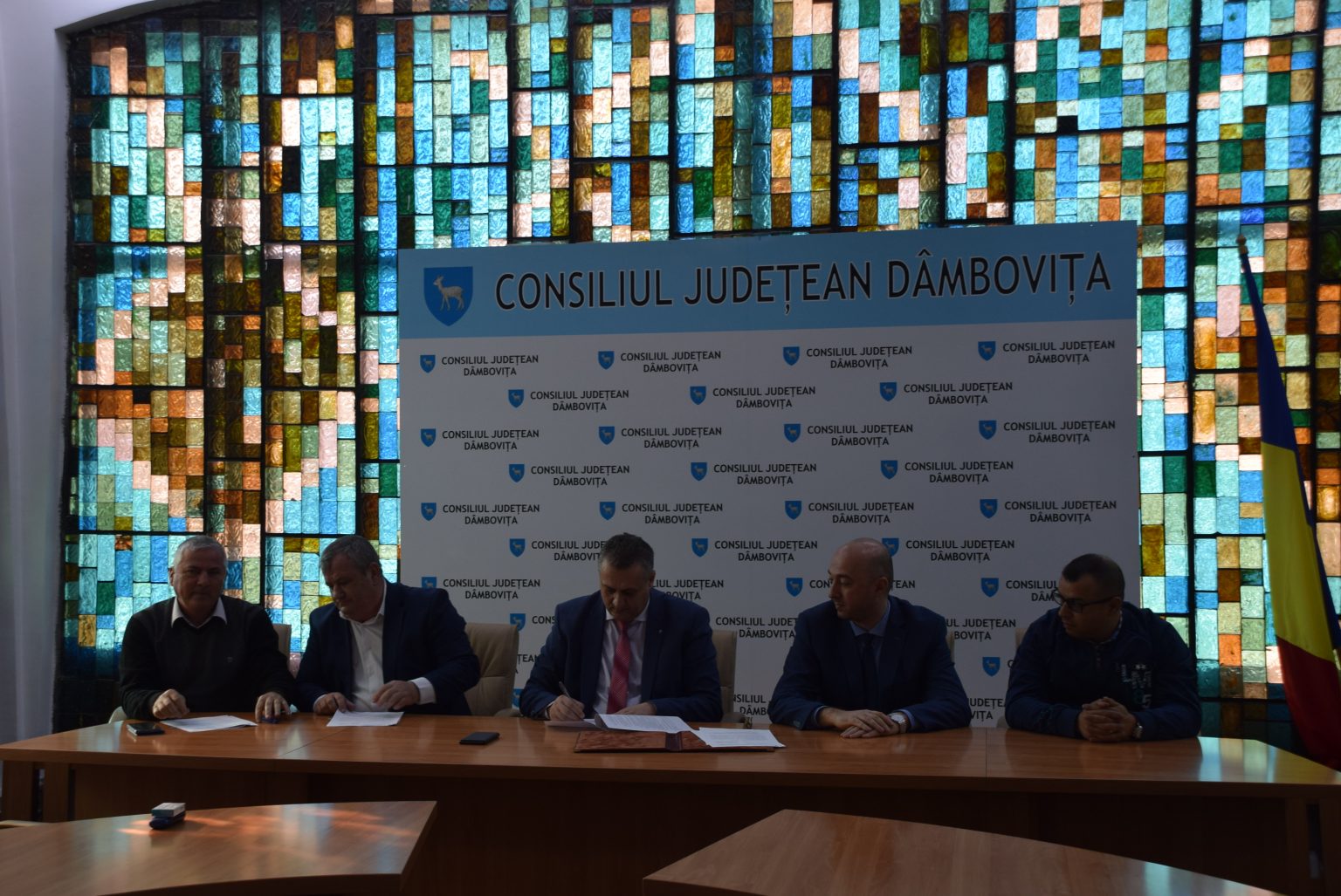 Realizarea Planului Urbanistic Zonal – zona industrială și de servicii Ulmi – Văcărești – Comișani