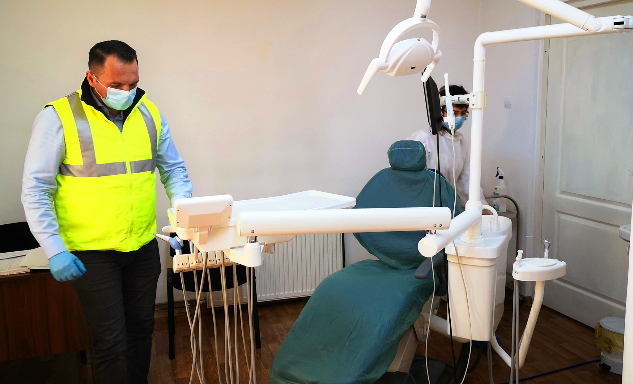 De marți, 2 iunie, două Cabinete Medicale Dentare Școlare și-au deschis porțile și se află în subordinea Direcției de Asistență Socială (DAS) din cadrul Primăriei Târgoviște.