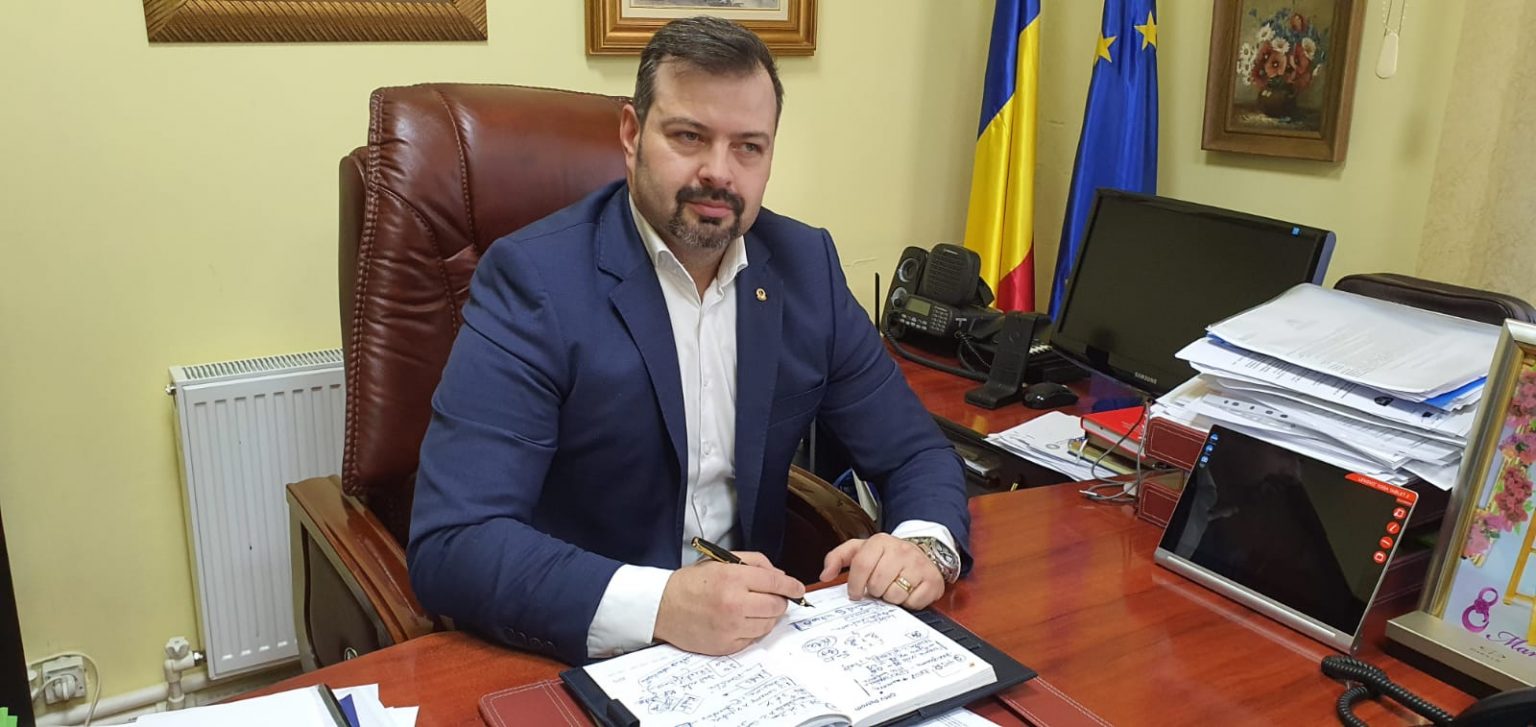 D.S.P Dâmboviţa a dispus ca patru centre de vaccinare să fie transformate în centre hibrid vaccinare-testare