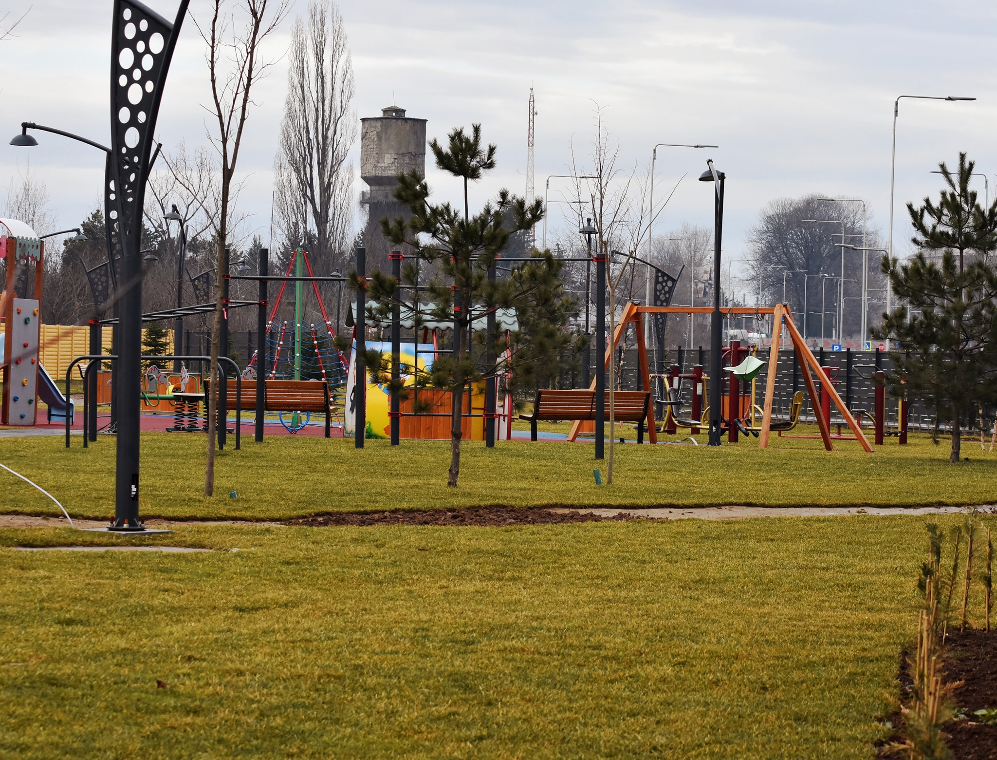 În curând, noul parc din vecinătatea ”Dâmbovița Mall”, va fi dat în folosință