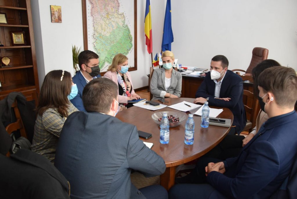 Consiliului Județean al Elevilor Dâmbovița, în dialog cu conducerea Consiliului Județean Dâmbovița