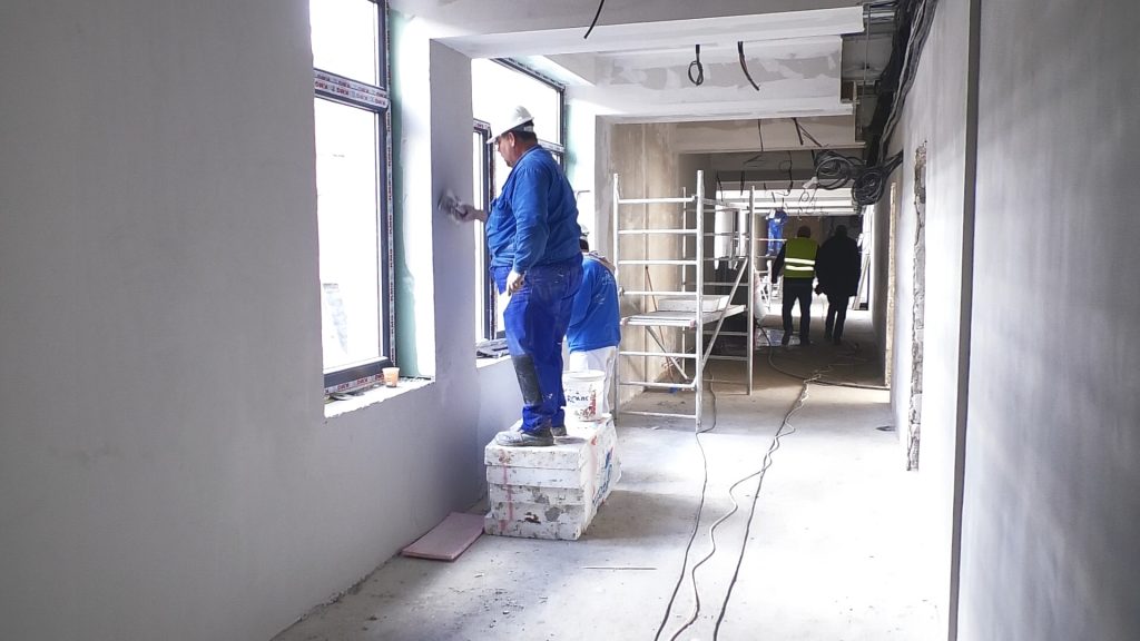 Şcoala Gimnazială “Matei Basarab” este reabilitată în întregime, va beneficia de o sală de sport, de laboratoare noi si de o sală multifuncțională﻿