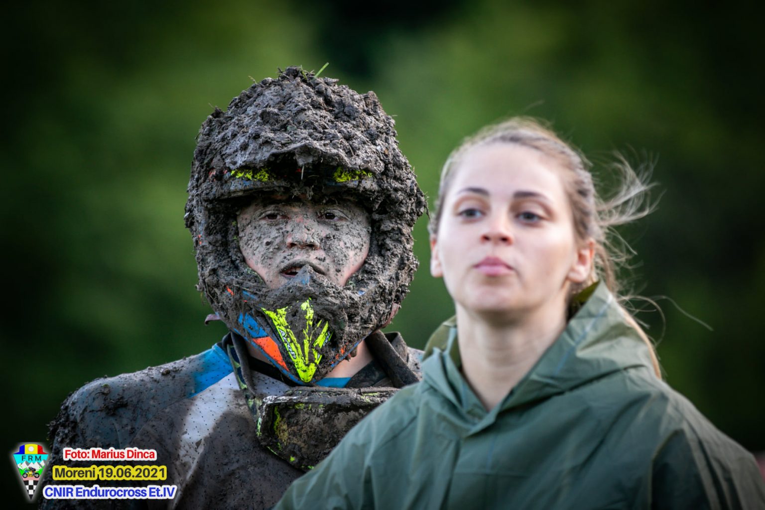 Campionatului Național de Enduro: Motoare turate la maximum, adrenalină și mult noroi!