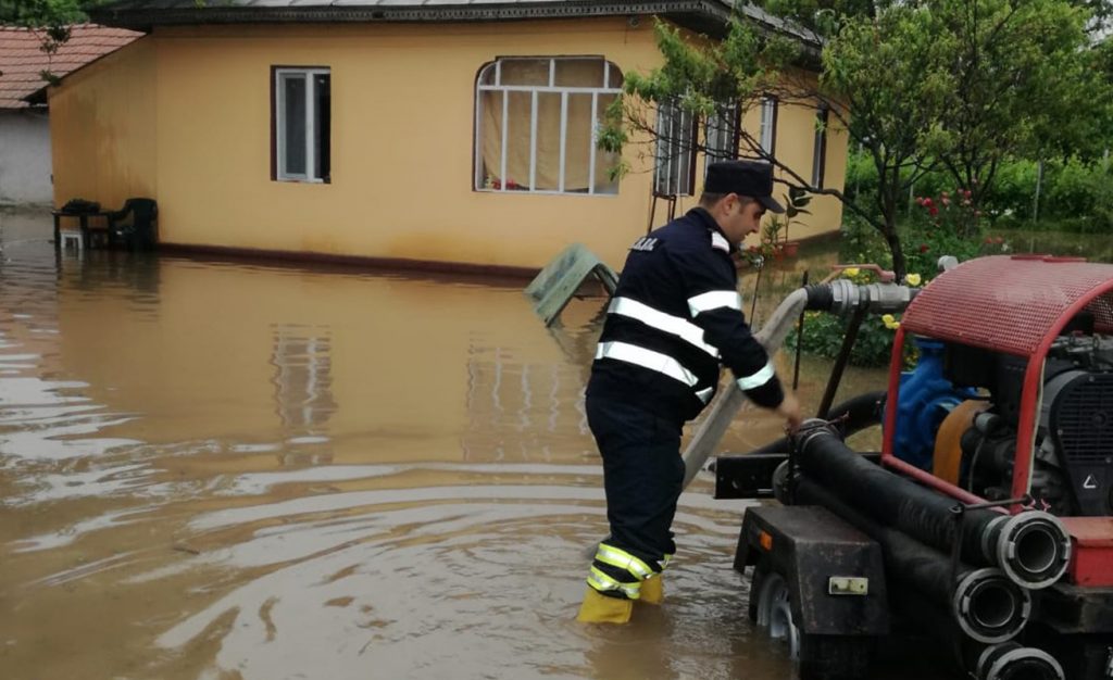 Dâmbovița se numără printre cele 18 judeţe afectate de precipitaţiilor abundente din ultimele ore