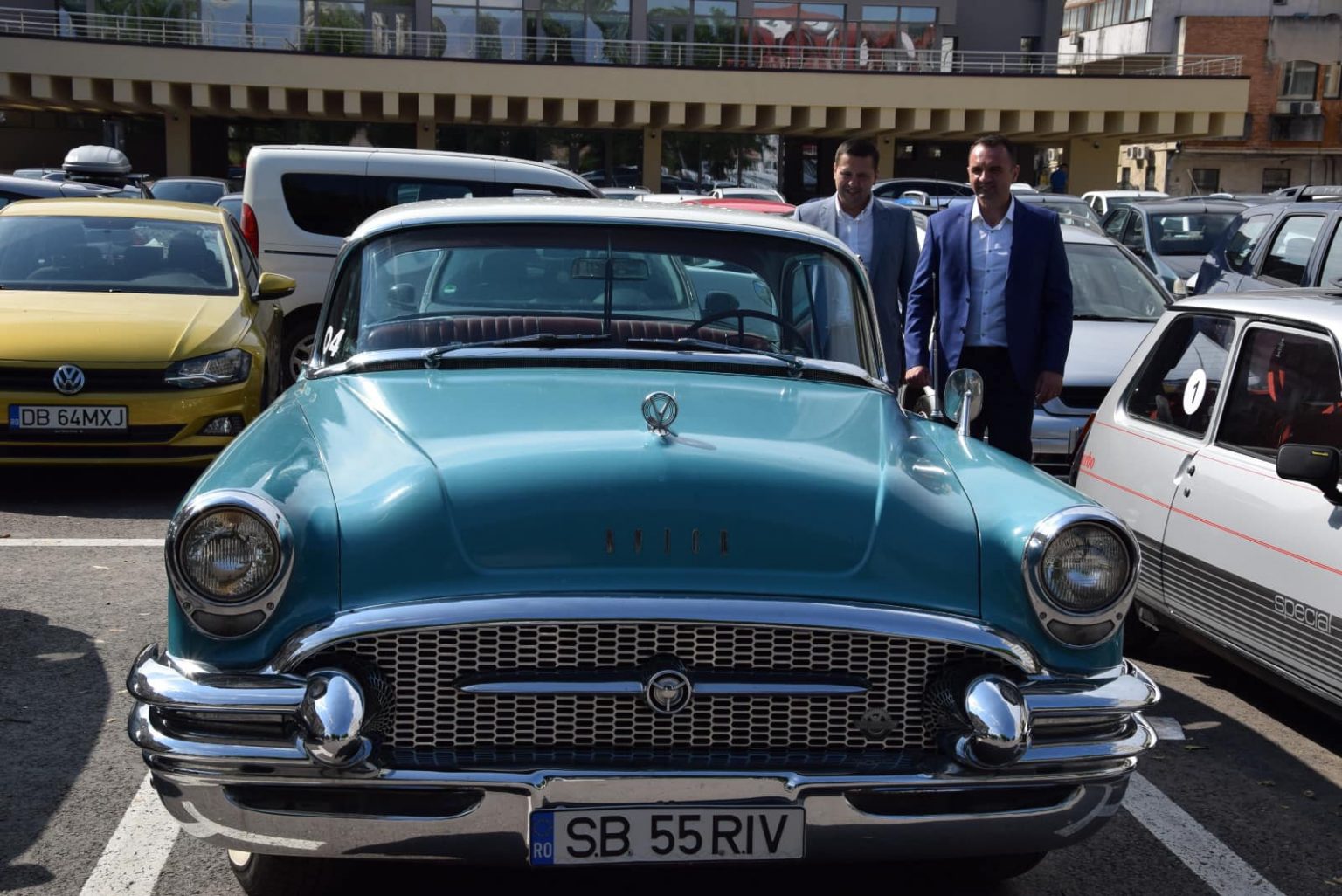 S-a dat startul competiției “Old Cars Rally Transbucegi 2021”