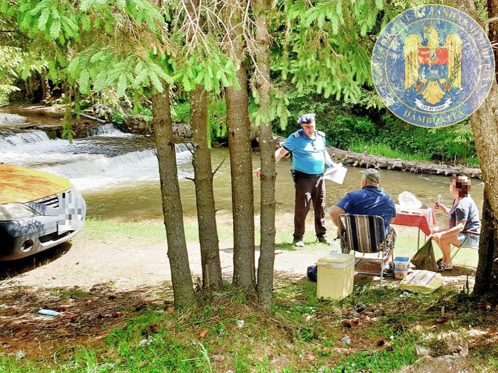 Jandarmii montani de la Zănoaga și Peștera au desfășurat acțiuni de informare