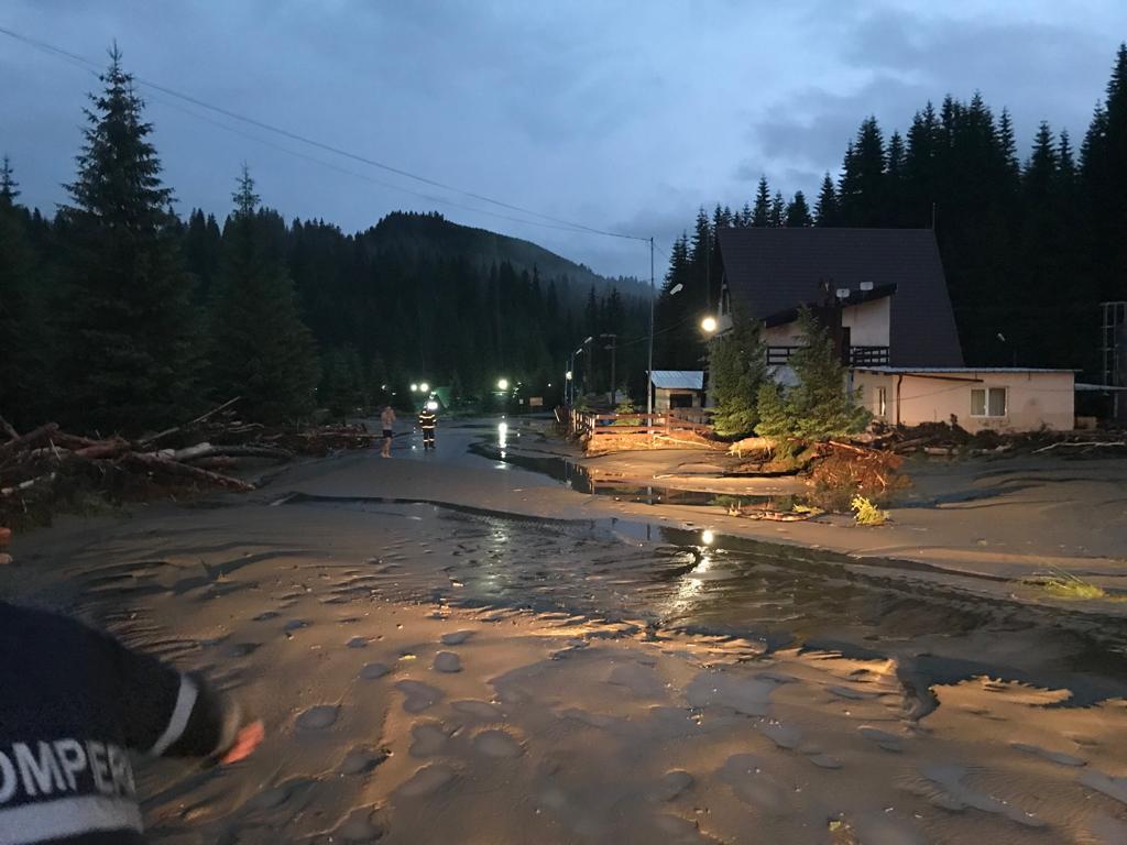 Viitură puternică în zona Zănoaga