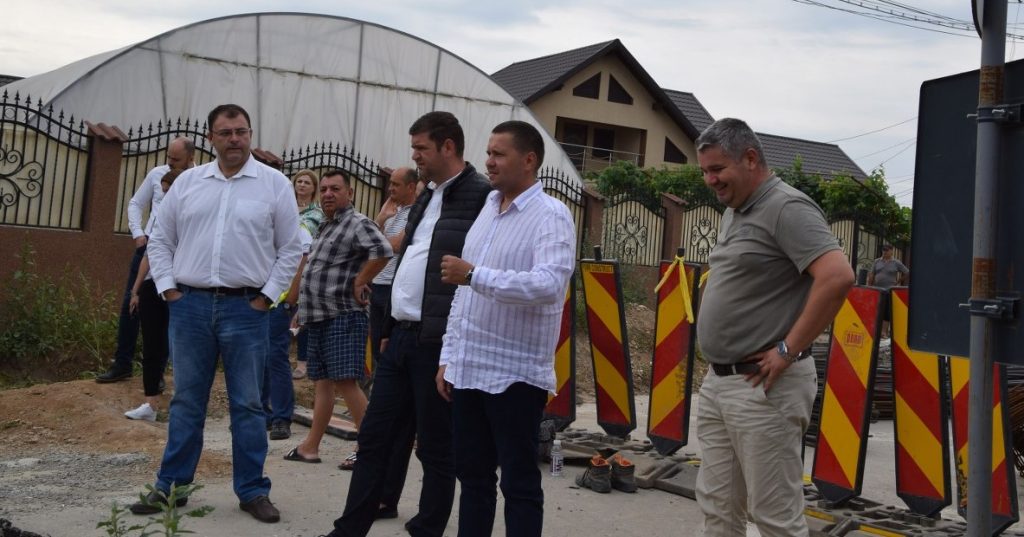 Se lucrează pe DJ 720, DJ 720B, DJ 711 și DJ 101B