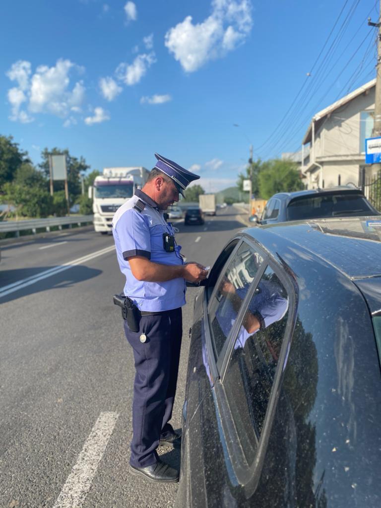 Polițiștii dâmbovițeni au făcut razii de amploare,zeci de șoferi au rămas pietoni