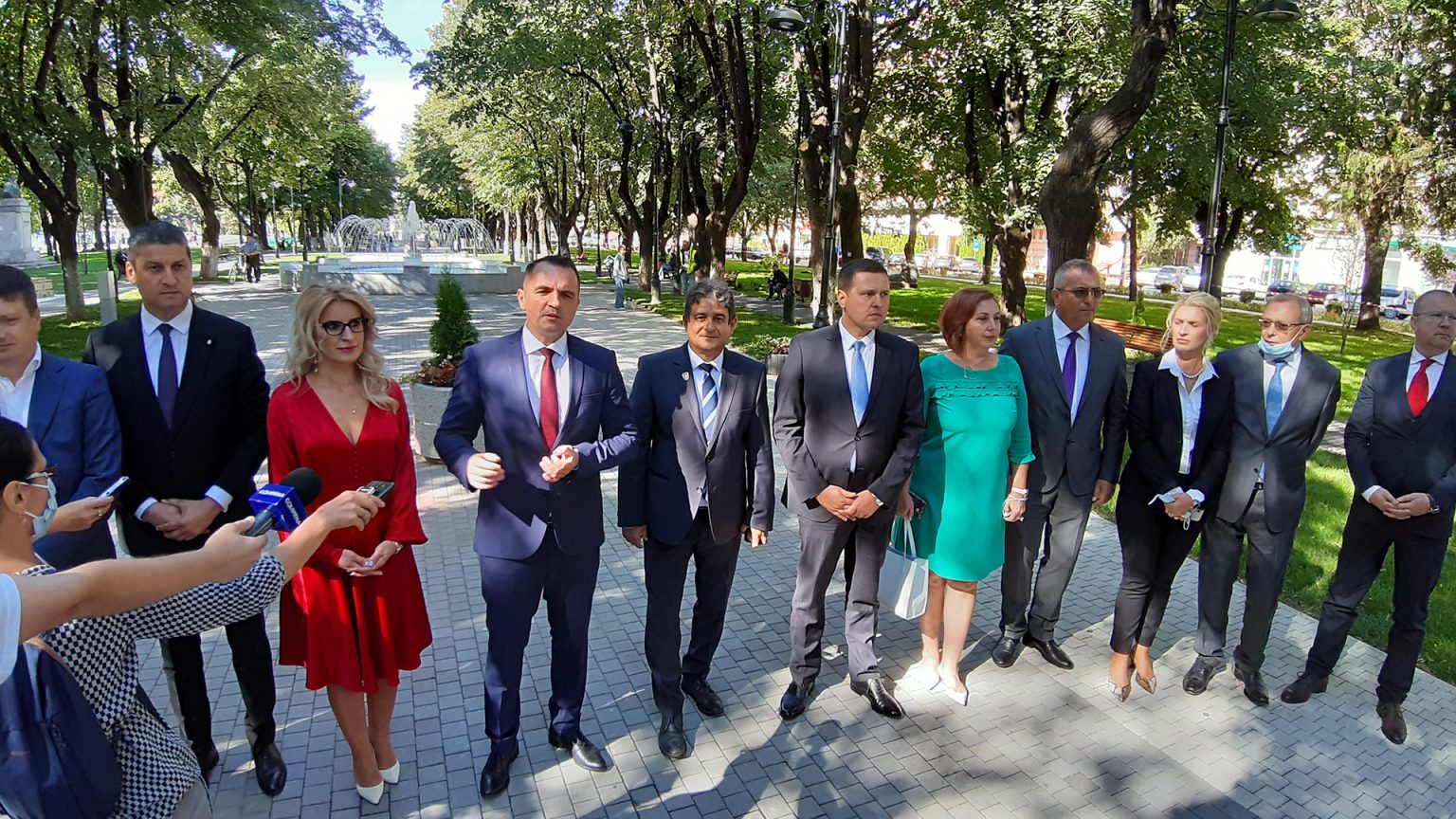 Ne putem plimba din nou, pe aleile din Parcul Mitropoliei. VIDEO