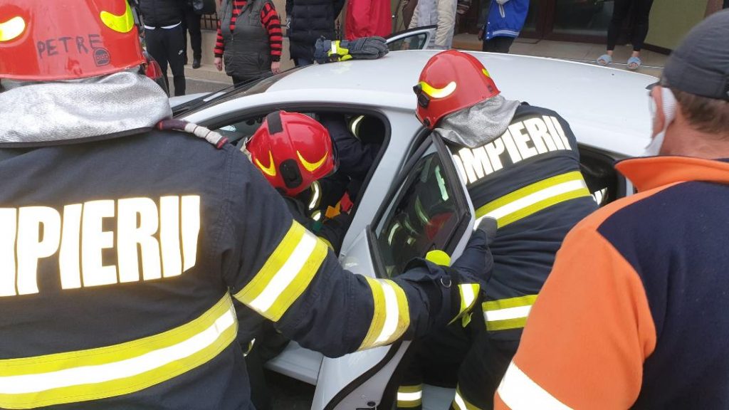 Două victime într-un accident pe strada Radu de la Afumați