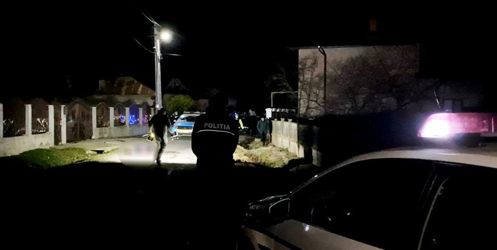 Crimă în satul Rățoaia,comuna Bucșani, un bărbat de 66 de ani a fost găsit într-o baltă de sânge.