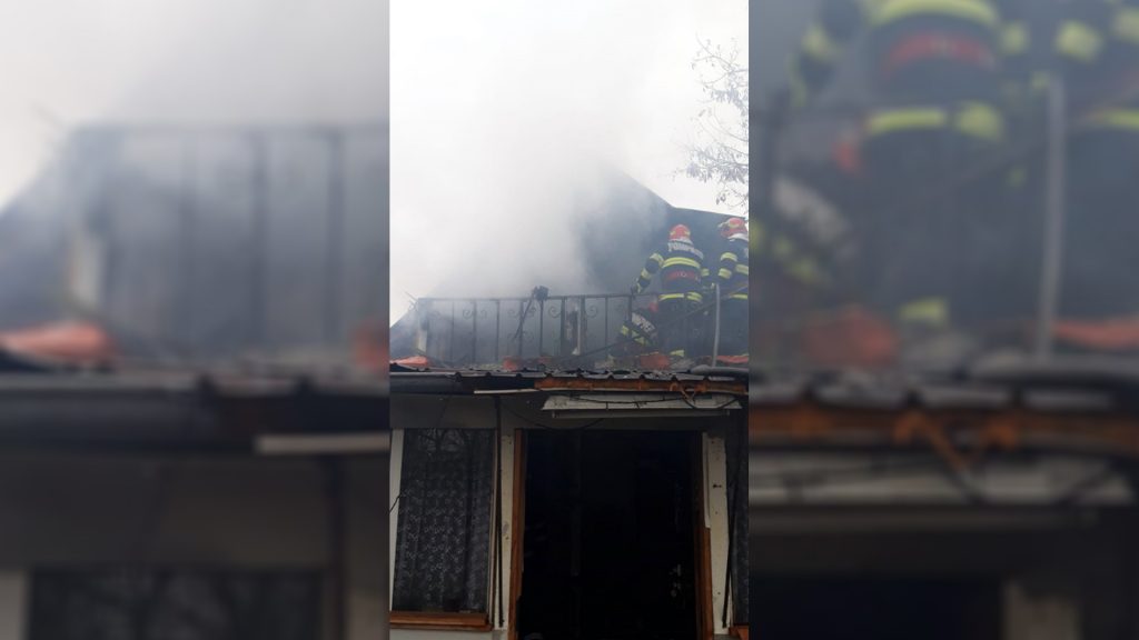 Gospodării la un pas să fie mistuite de flăcări