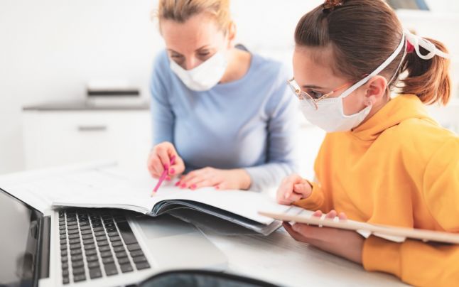 Profesorii care obțin venituri din meditații vor fi nevoiți să plătească impozit pe venit