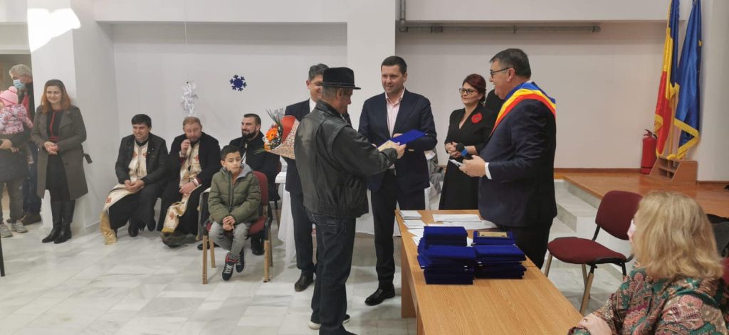 Inaugurare de CENTRU CULTURAL și CUPLURI de AUR premiate la Niculești