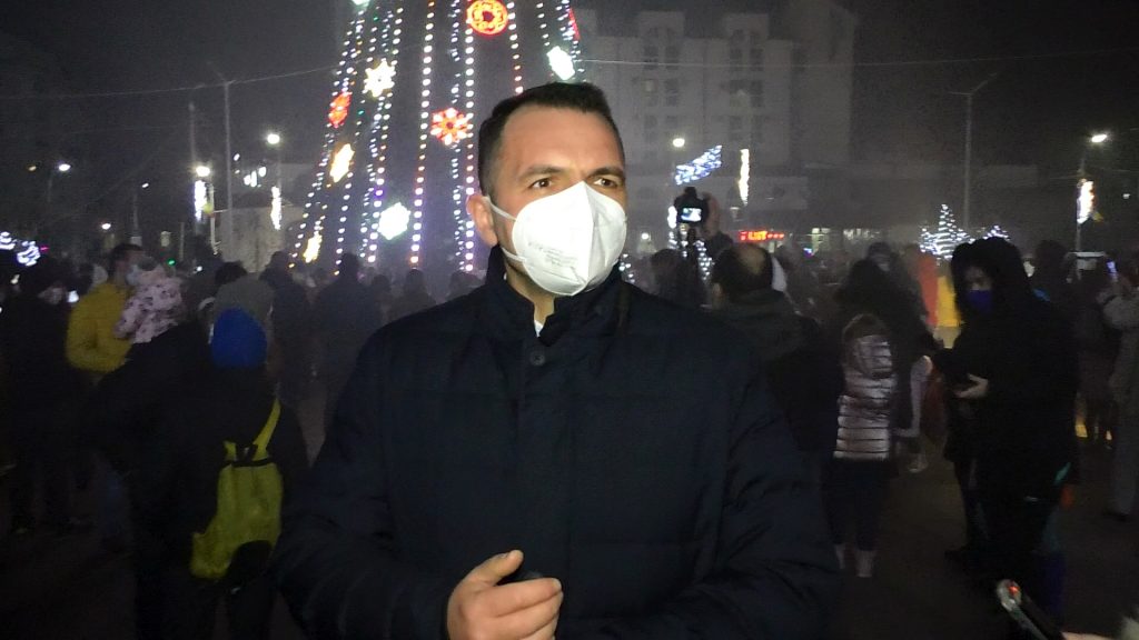 TÂRGOVIȘTE: Spectacol de sunet, lasere și proiecții și aprinderea luminițelor de Crăciun