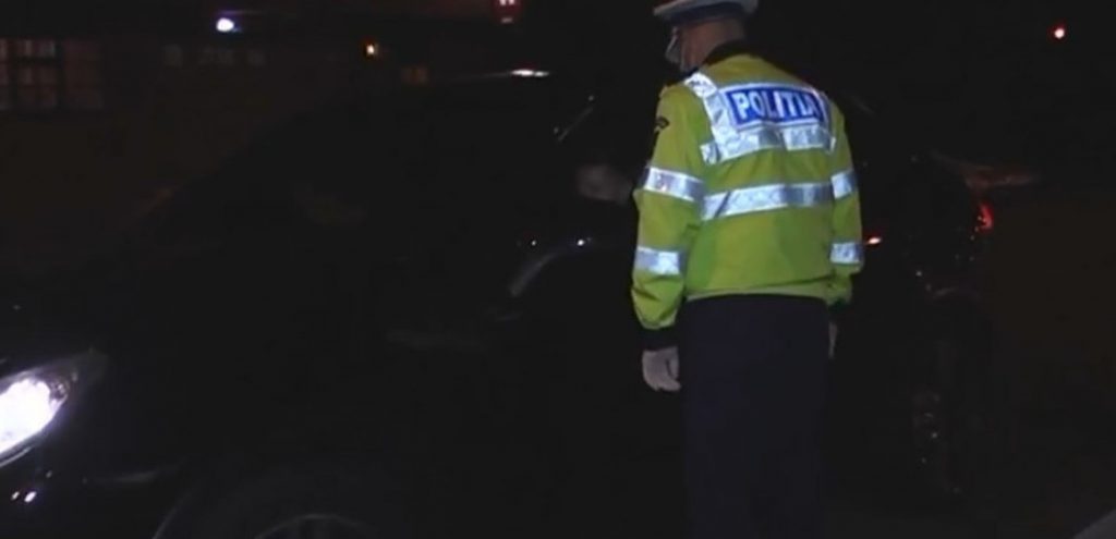 Beți și fără permis, au plecat la plimbare cu mașinile pe drumurile din Dâmbovița