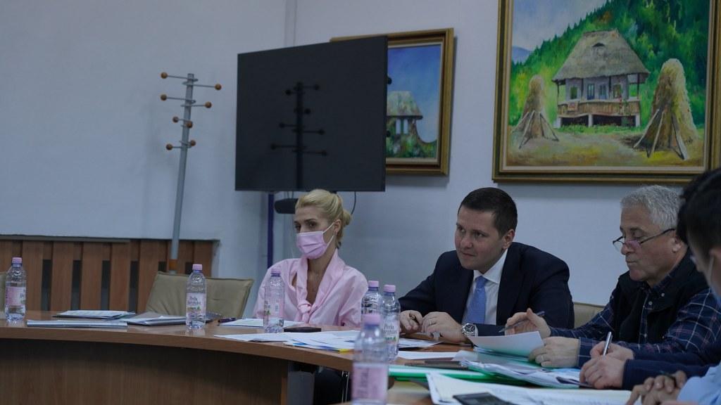 CJ Dâmbovița spune că bugetul pentru anul 2022 este cu aproximativ 15% mai mare față de suma alocată anul trecut