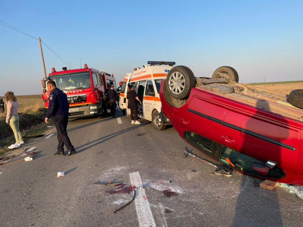 Accident cu o persoană încarcerată, în comuna Morteni