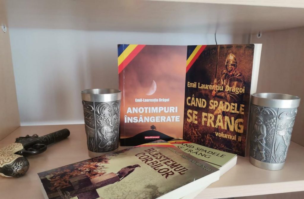 Consiliul Județean Dâmbovița vă invită la Curtea Domnească,întâlnire cu doi scriitori dâmbovițeni contemporani, Emil Laurențiu Drăgoi și Elena Drăgoi