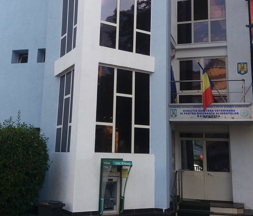 RECOMANDĂRI, achiziționarea produselor alimentare pentru Sărbătorile Pascale să fie făcută numai din unităţi sau spaţii aflate sub control sanitar veterinar