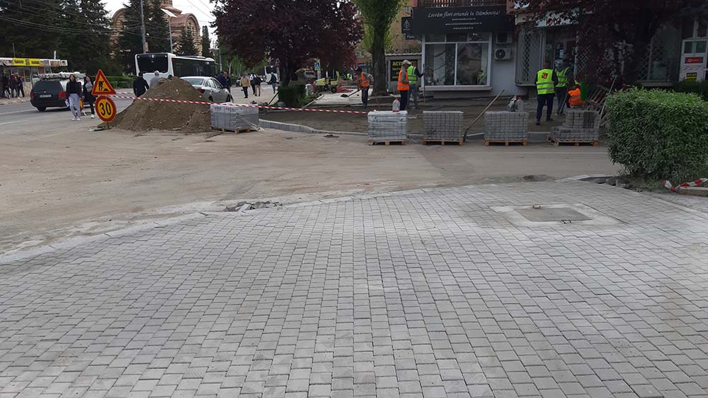 Bulevardul Mircea cel Bătrân din municipiul Târgoviște, este în plin proces de modernizare