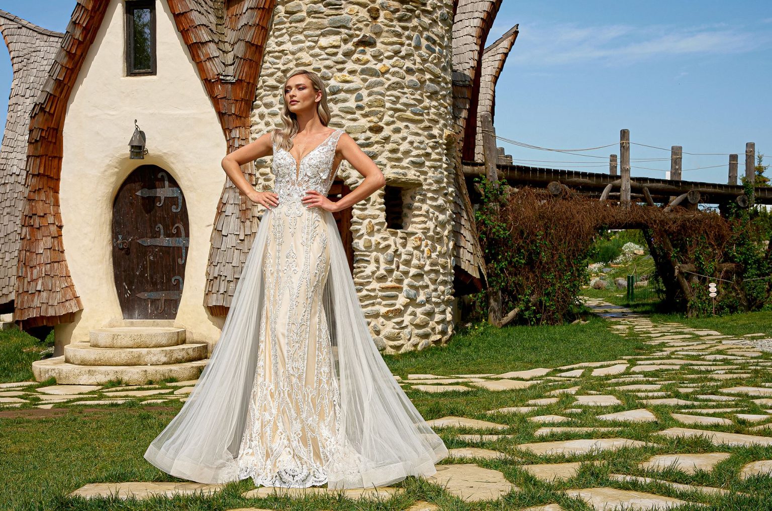 Cele mai frumoase rochii de mireasă pentru o vară fierbinte | bestbride.ro