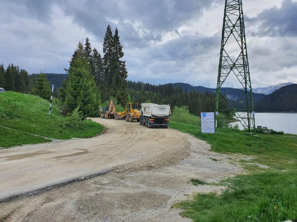 Încep lucrările de modernizare pe DJ 714 sector Bolboci-contur Lac Bolboci-Cheile Tătarului
