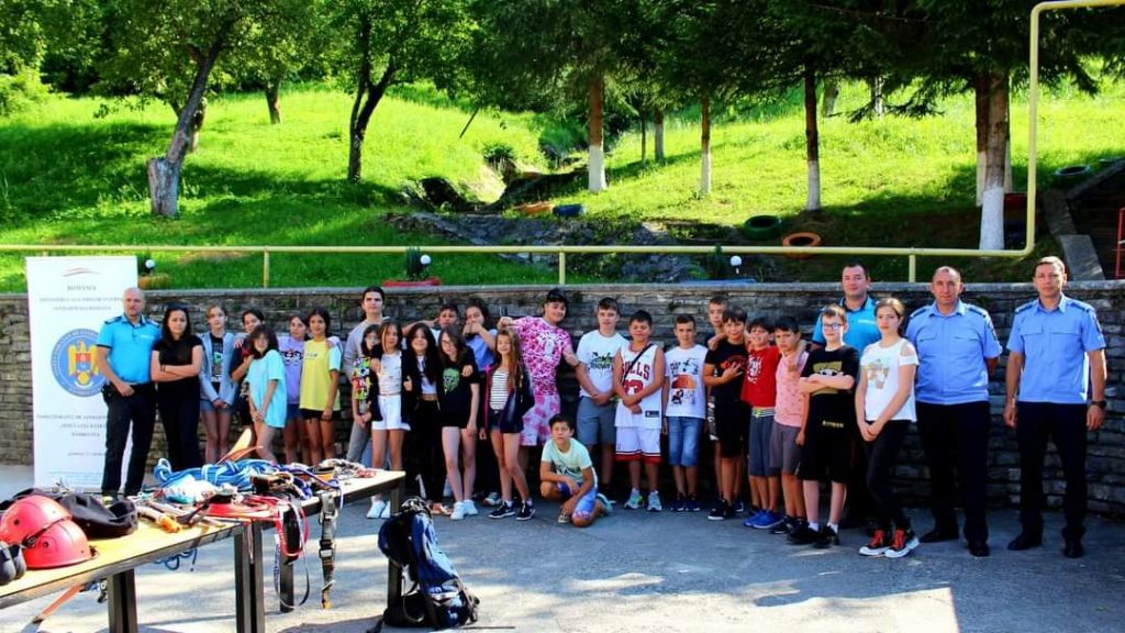 „Copiii muntelui” Dâmbovița, activități informativ-recreative în inima Masivul Bucegi