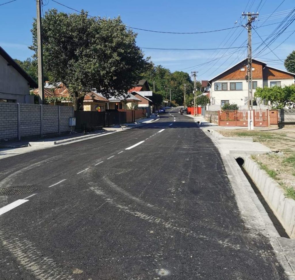 În satul Ghirdoveni, comuna I.L.Caragiale, au fost asfaltate șapte străzi