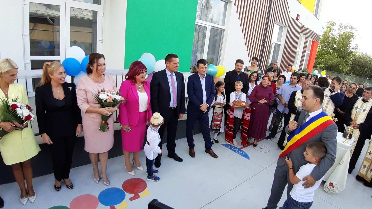 La Răzvad a fost inaugurată o grădiniță ultramodernă. VIDEO