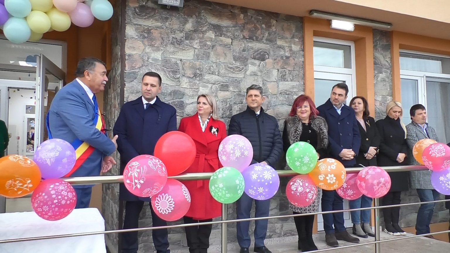 Administrația de la Niculești a reușit să realizeze o grădiniţă ultramodernă cu program prelungit. VIDEO