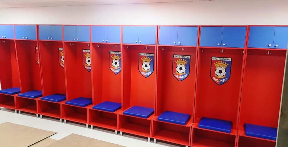 Imagini deosebite cu Stadionul "Eugen Popescu", cu vestiarul Chindiei, mobilat