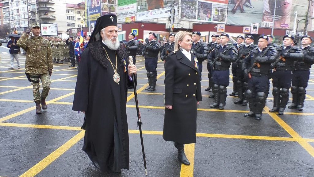 În Piața Tricolorului din Târgoviște, 1 Decembrie-Ziua Națională a României