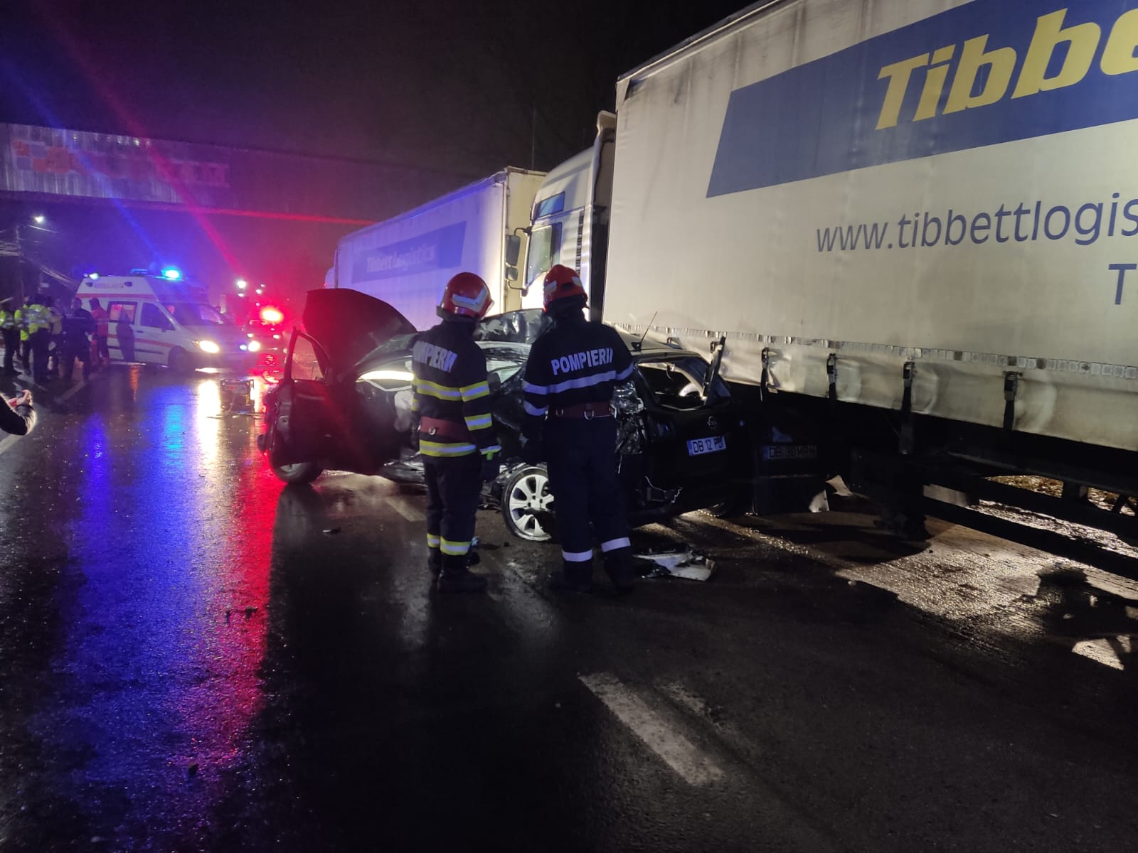 Accident pe DN 71, două persoane au decedat iar a treia este în stare foarte gravă