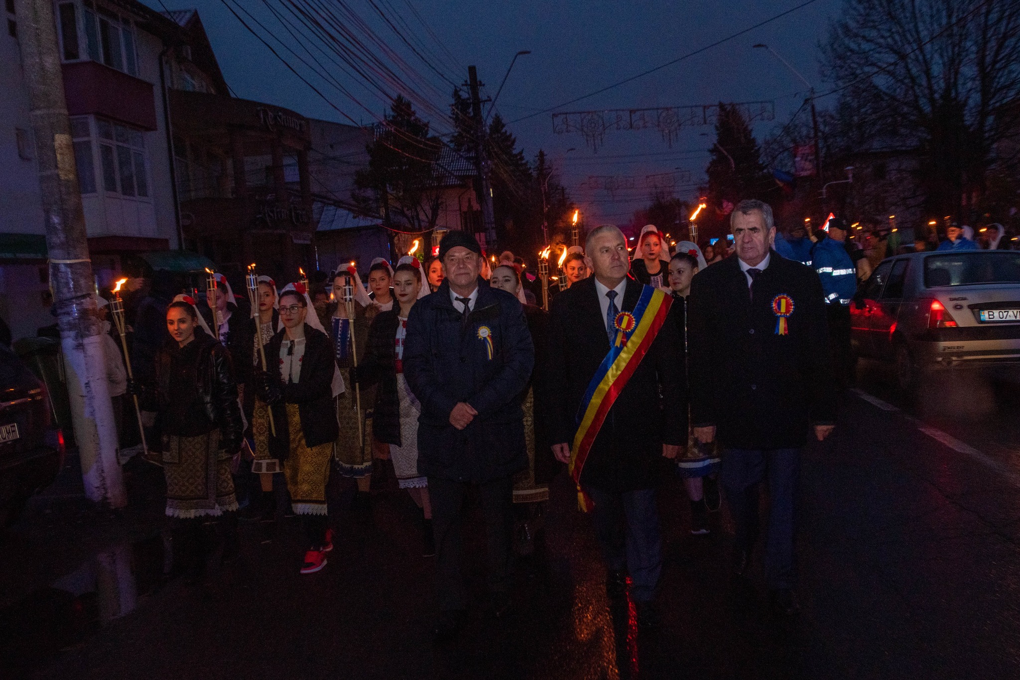 Orașul Găești a sărbătorit 1 Decembrie și a intrat în  spiritul sărbătorilor de iarnă, au fost aprinse și luminițele de Crăciun