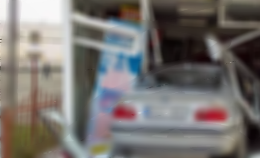 Târgoviște, un șofer sub aburii alcoolului a ajuns cu mașina într-un magazin