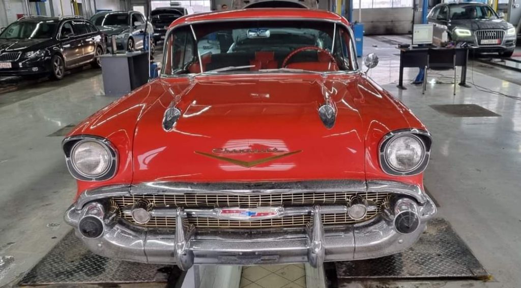 O legendă americană a anilor ’50, la RAR Bacău Chevrolet Bel Air (1957)