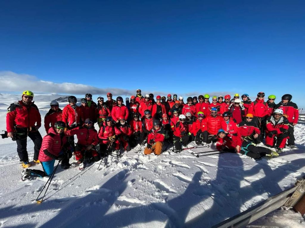 Sesiunea de iarnă a examenelor de atestare şi reatestare în profesia de salvator montan, s-a încheiat