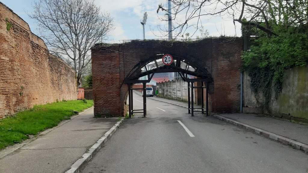 ÎNCEP LUCRĂRILE DE REABILITARE A „PORȚII DEALU – VÂNTORILOR”