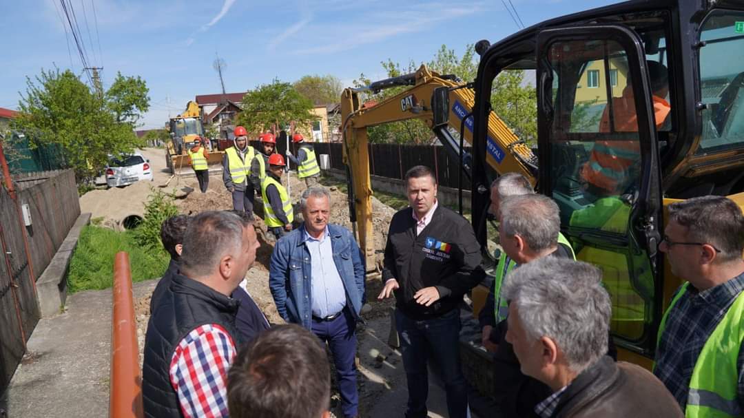 Se lucrează la extinderea rețelelor  de alimentare cu apă și canalizare în comunele Dragomirești, Mănești și Tătărani, președintele CJ Dâmbovița