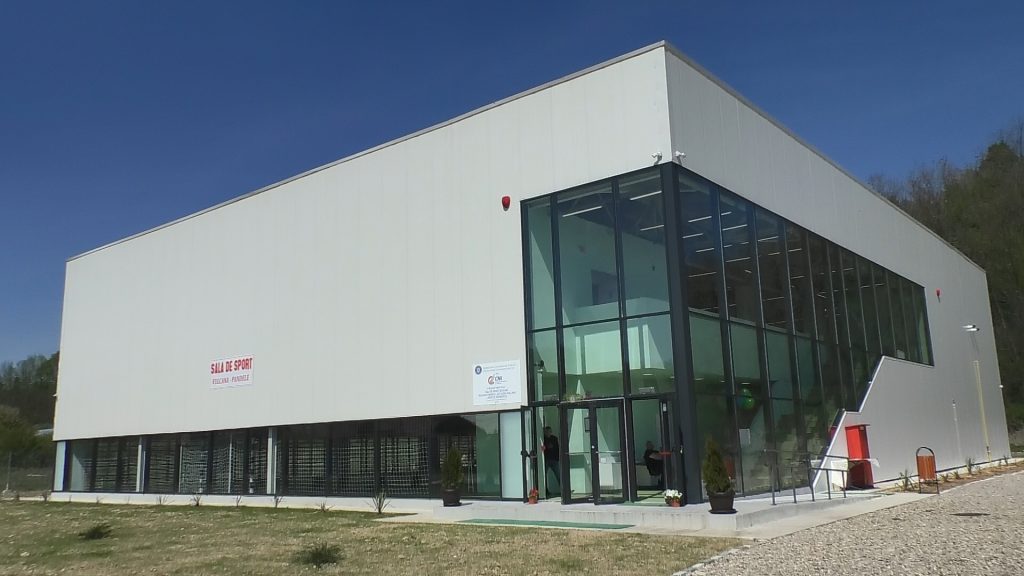 La Vulcana Pandele, o nouă investiție a fost inaugurată, o sală de sport modernă