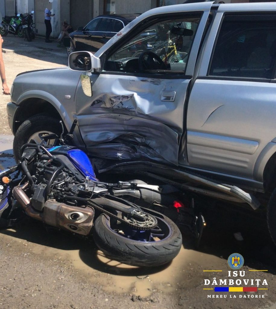 Accident grav pe DN 7, coliziune între un autoturism și o motocicletă