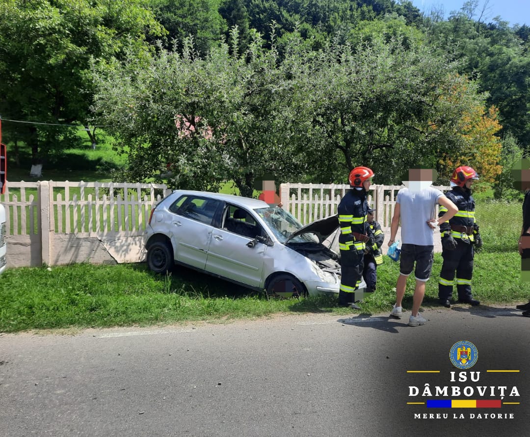 A ajuns în șanț cu mașina